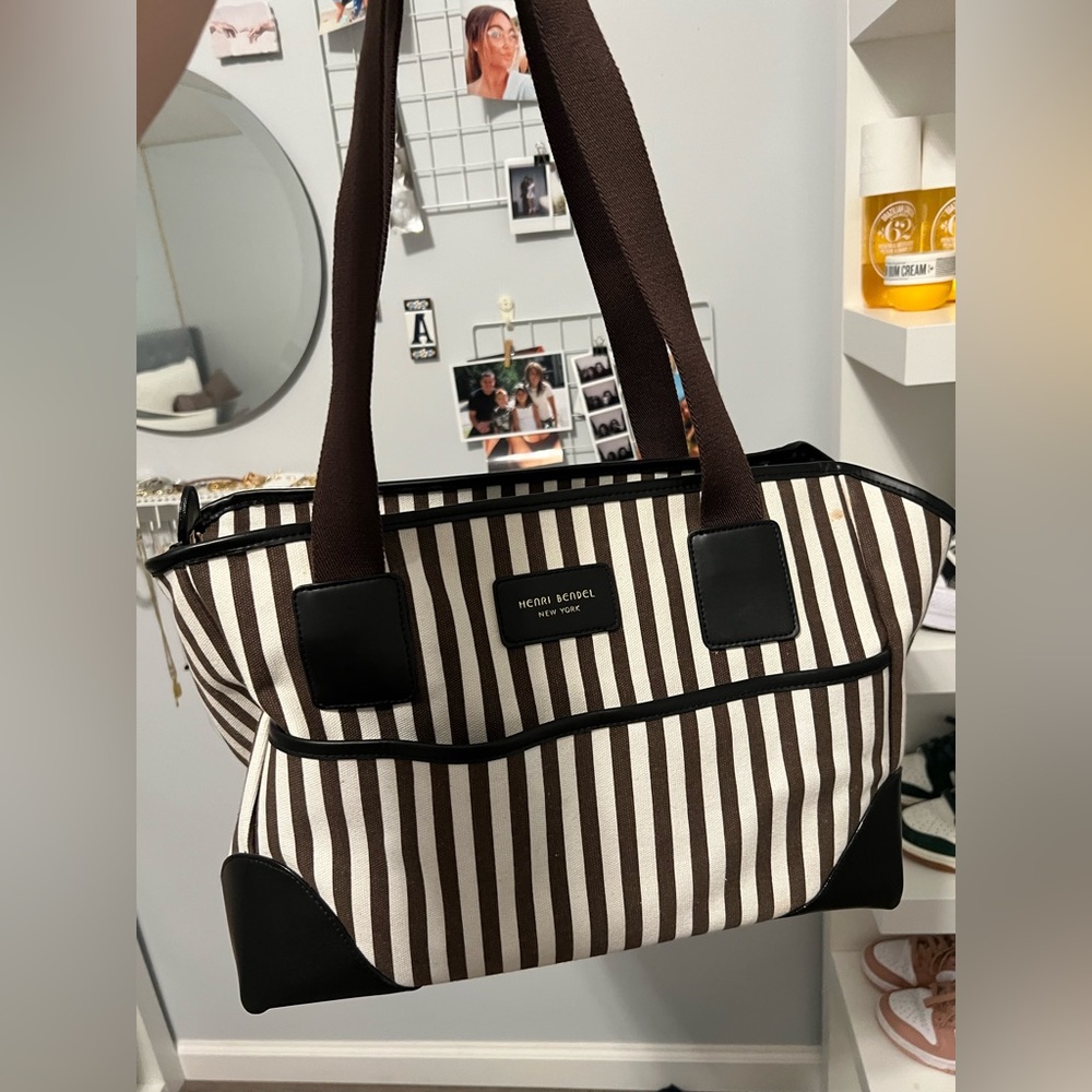 Henri Bendel Dog bag
